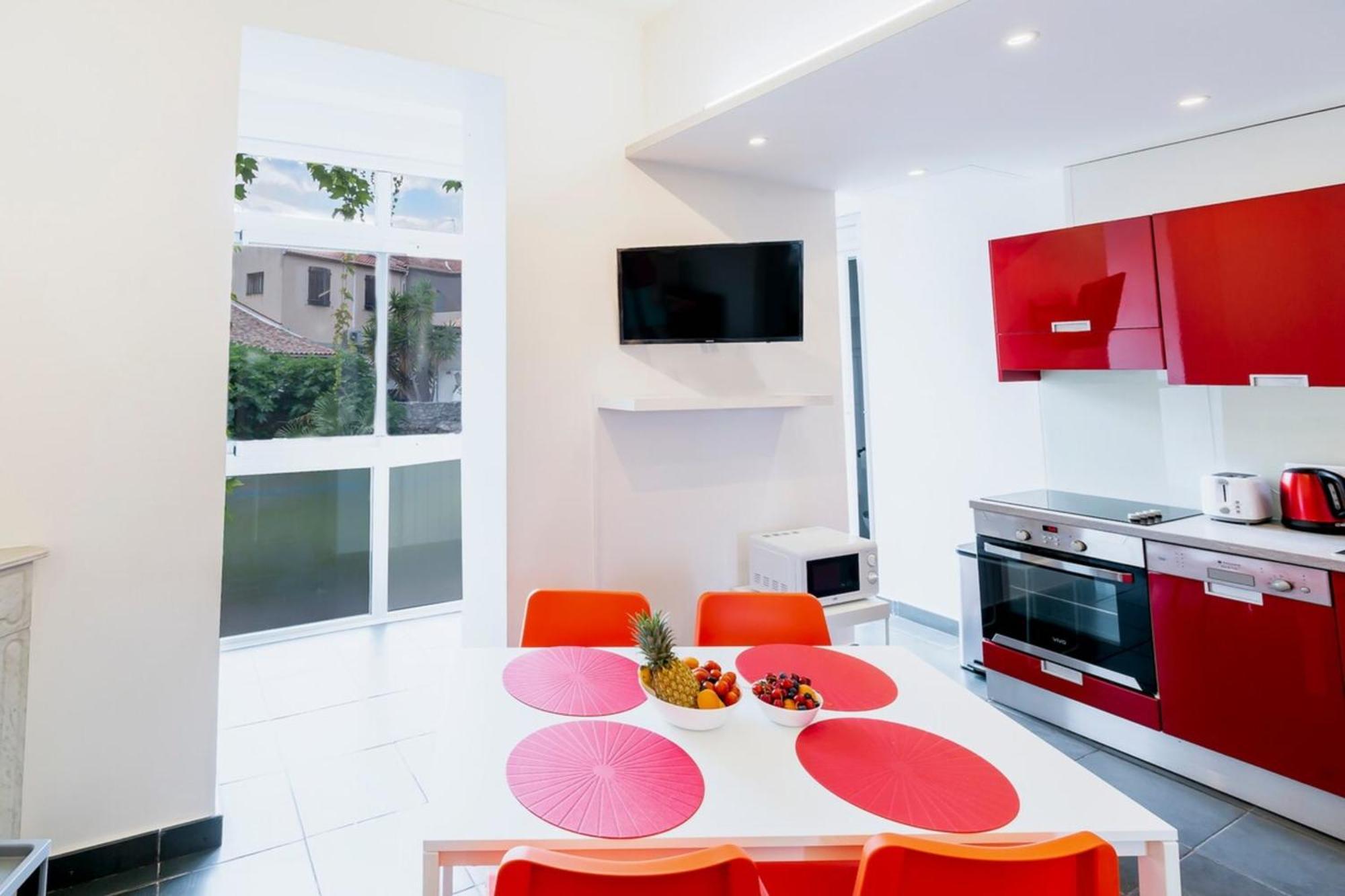 Appartement Bright And Modern 2 Bedroom In The Heart Of Antibes!