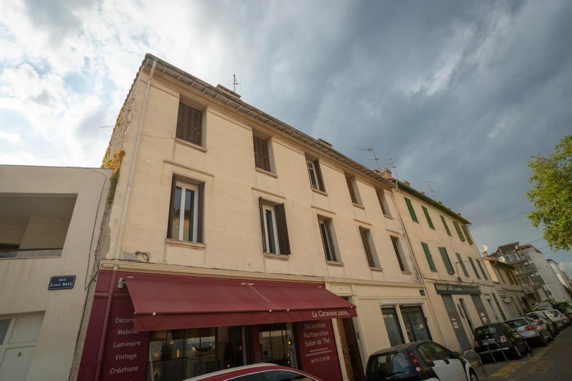 Appartement Bright And Modern 2 Bedroom In The Heart Of Antibes! *