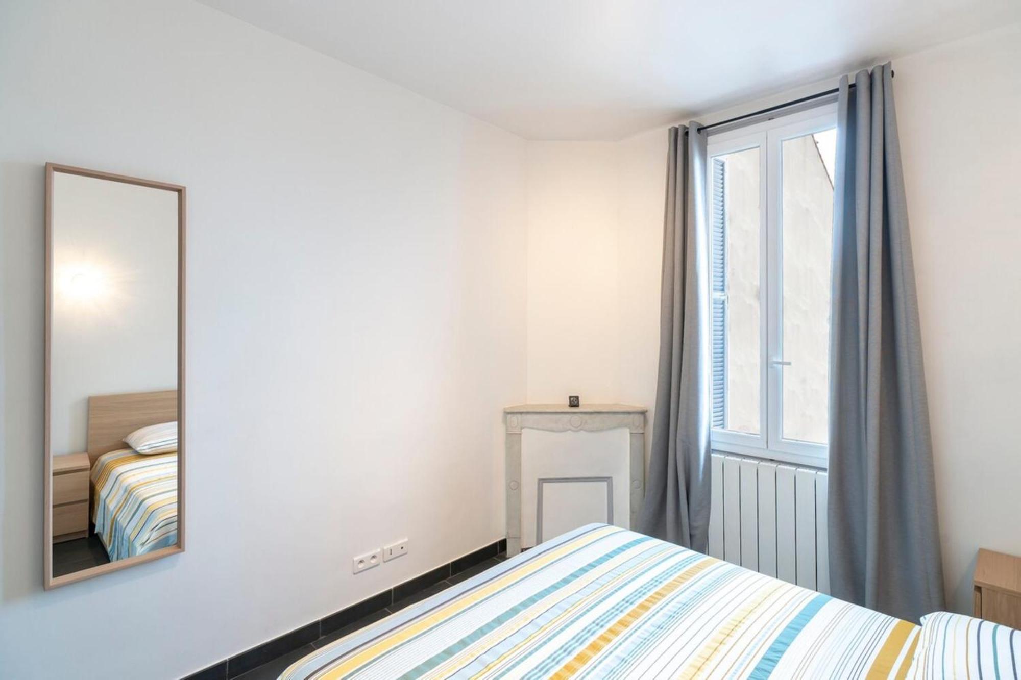 Bright And Modern 2 Bedroom In The Heart Of Antibes! Antibes