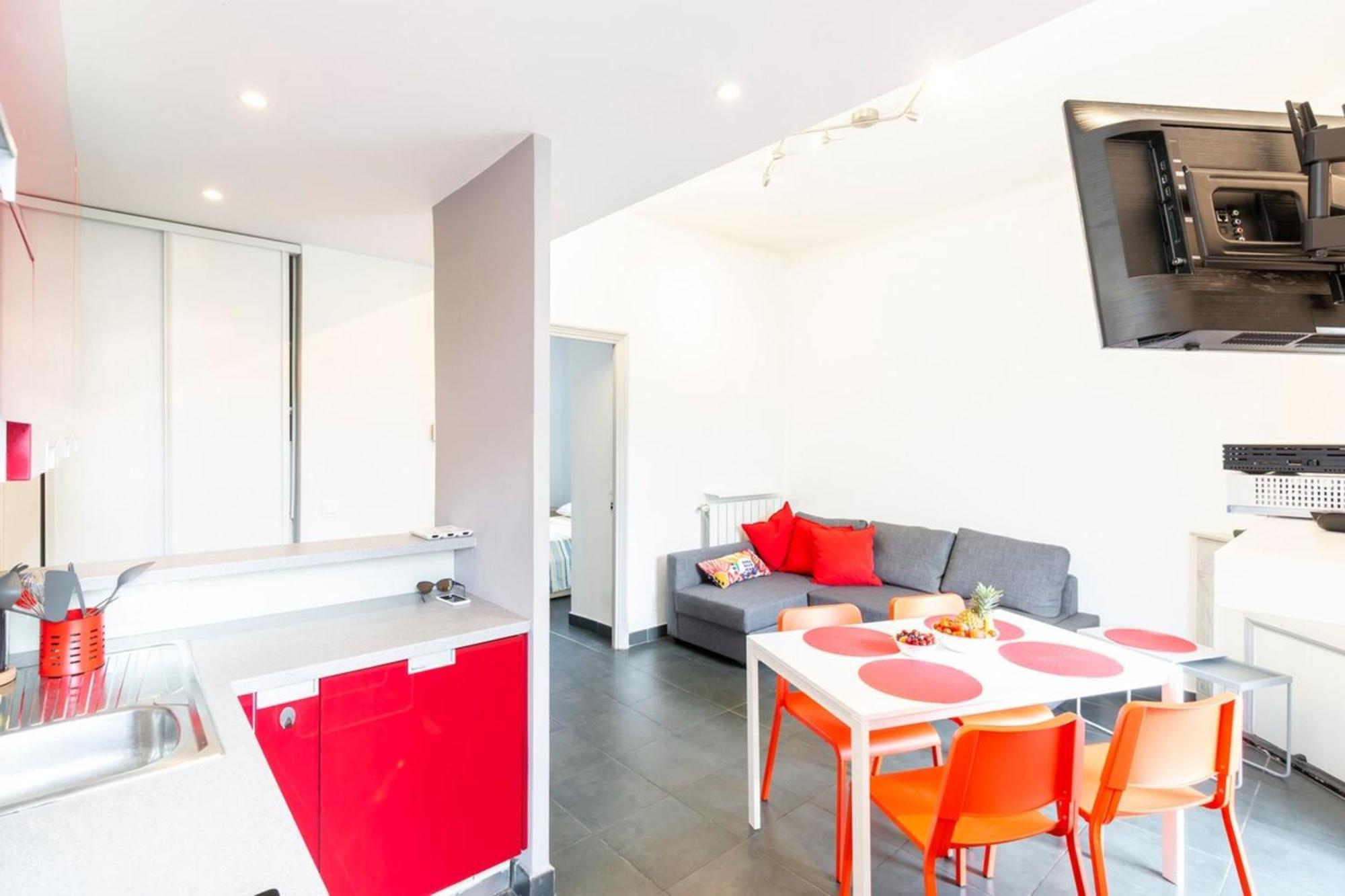 Appartement Bright And Modern 2 Bedroom In The Heart Of Antibes!