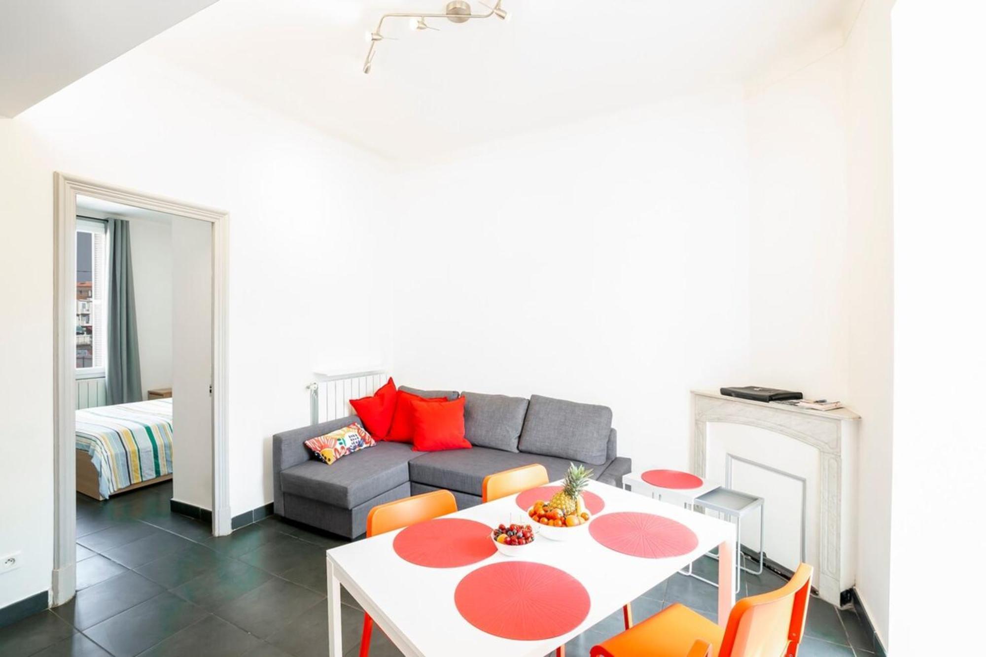 Bright And Modern 2 Bedroom In The Heart Of Antibes! Appartement *